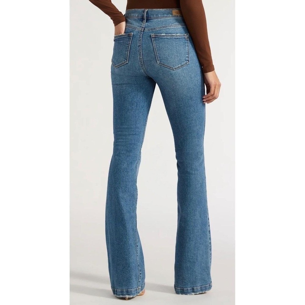 Sofia by Sofia Vergara Melisa Flare High Rise Jeans Light Wash Sz 20 Inseam 32 - Picture 2 of 5